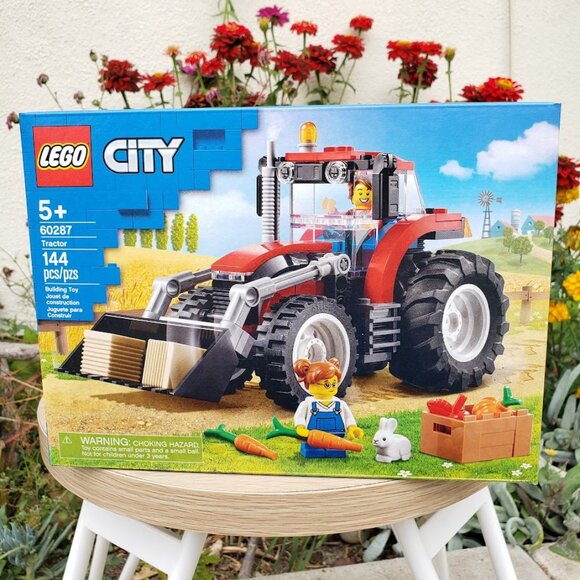NEW LEGO City Tractor 60287 Building Toy Set 148 Pieces Farmer Rabbit Farm Farme - Picture 1 of 11